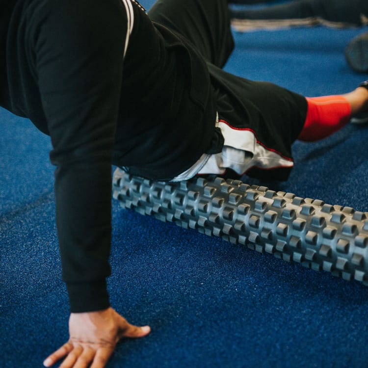 foam rolling for runner's knees